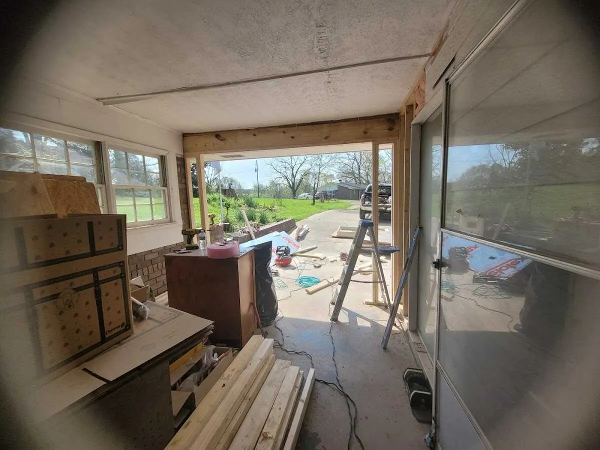 Air movers and dehumidifier for Water Mitigation Services in Hazleton